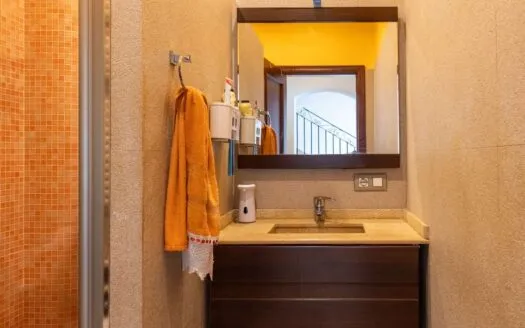 A house that tells stories and makes room for new ones – townhouse in the center of Santanyí — photo 6