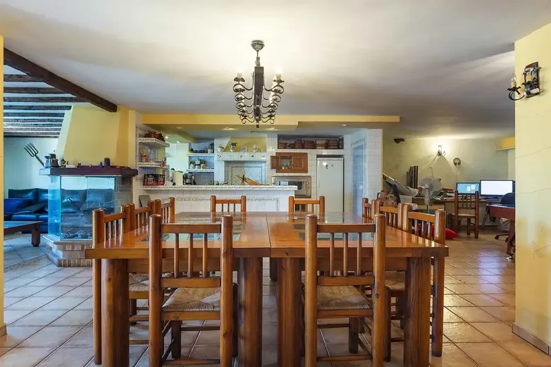 Beautiful chalet with pool and open views in a quiet residential area of the charming village of Palmanova — photo 10