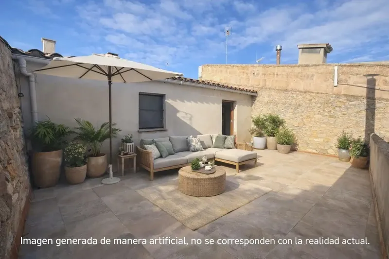 If you are looking for a house with character and a backyard with real possibilities, this two-story house with internal communication allows — photo 5