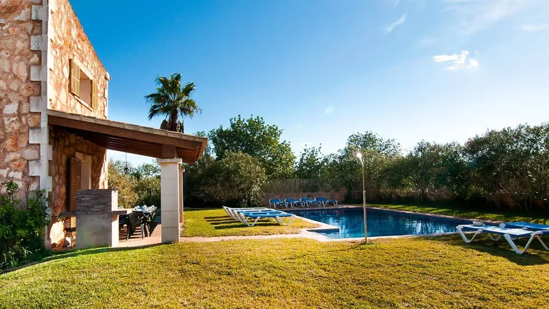 Finca with swimming pool — photo 6