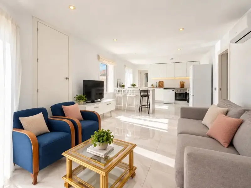 Este atractivo apartamento se encuentra en Palma, a pocos minutos a pie de Porto Pi y cerca de tiendas, restaurantes y todos los servicios n — photo 1