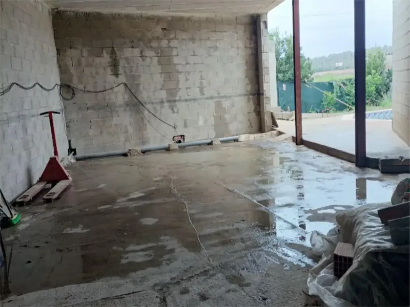 Two-storey house under construction from 2023, with project and building permit — photo 4