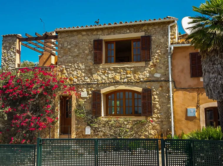 Ref. 2433C – Andratx – Beautiful village house with garden and pool — photo 4