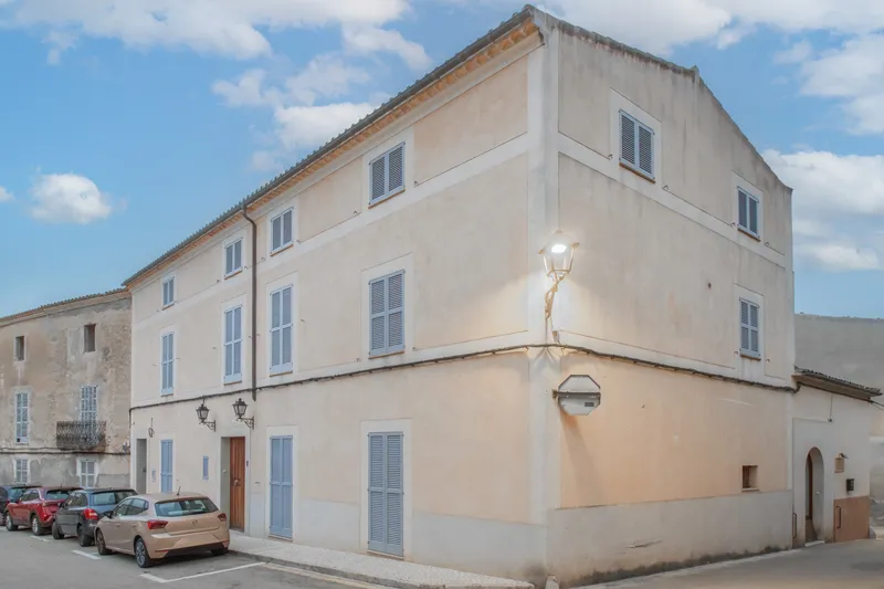 House on Esperanca Street, Sineu, Balearic Islands — photo 1
