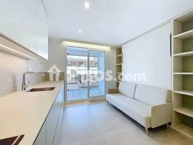 Penthouse at Plaça dels Patins — photo 1
