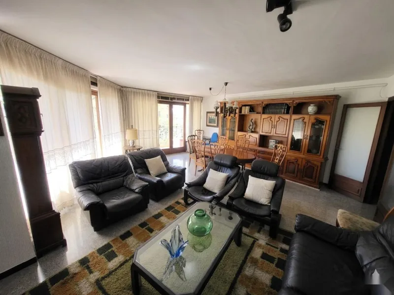 Spacious flat with lift and parking in central Palma — photo 4