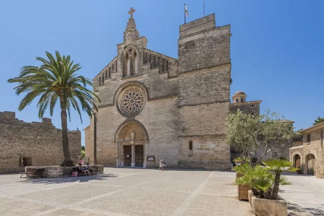 Finca with a wonderful reform project for sale in Alcudia, north Mallorca — photo 11