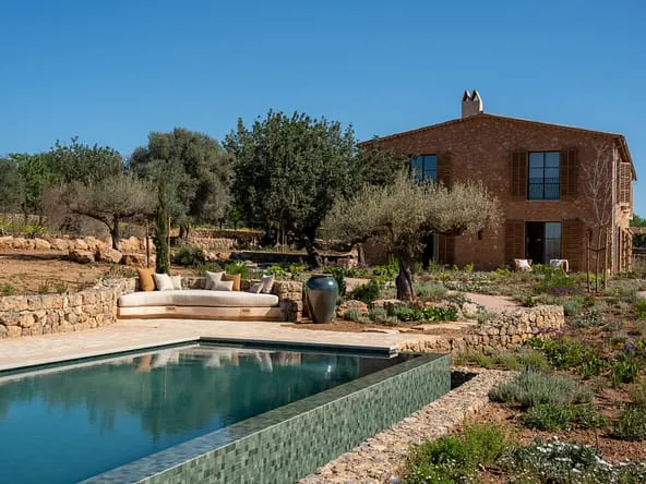 Elegant country residence with panoramic views in Alaró — photo 1