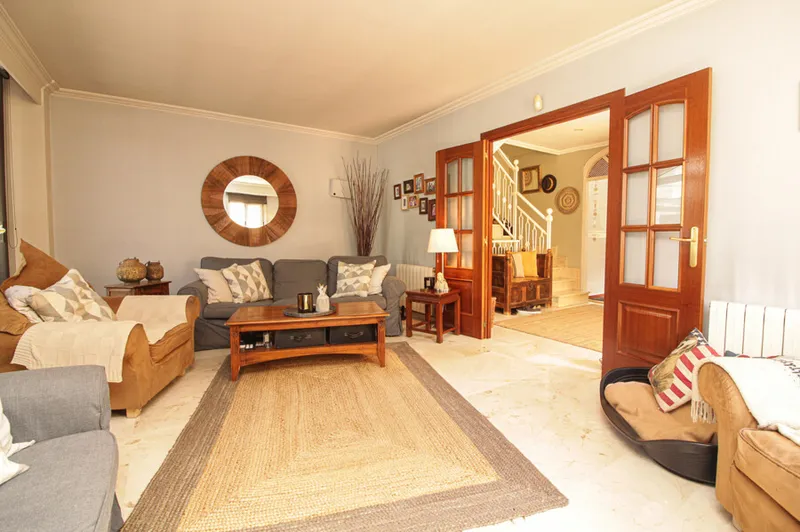 Unique Semi-detached House with Four Bedrooms, Garage and Large Outside Space, only one minute from Cala Mayor Beach! — photo 2