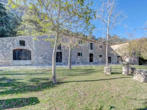 Old finca to renovate with spectacular sea and mountain views — photo 1