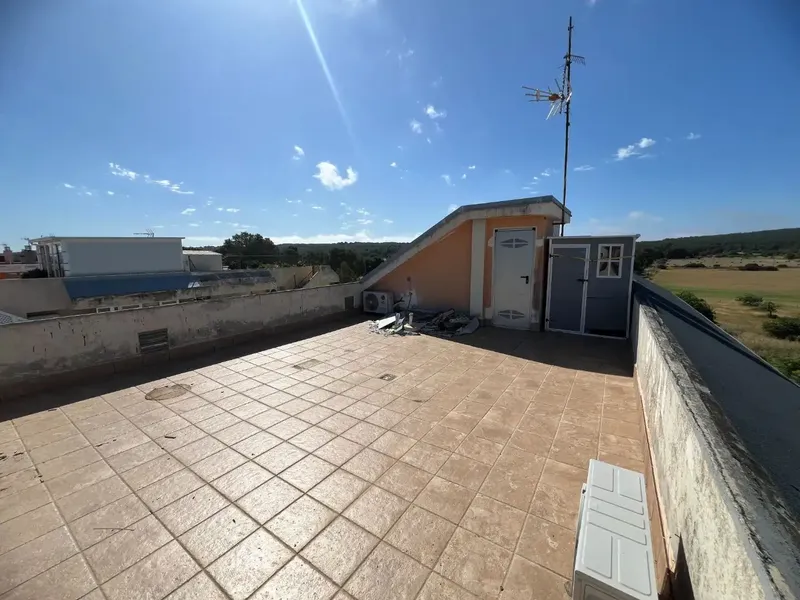 Penthouse with terrace in Son Ferrer, Calvià — photo 3