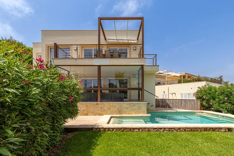 Villa in Cala Mendia - Terrace with breathtaking sea views — photo 9