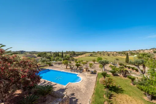 Lloret de Vistalegre, spacious finca in traditional style — photo 1