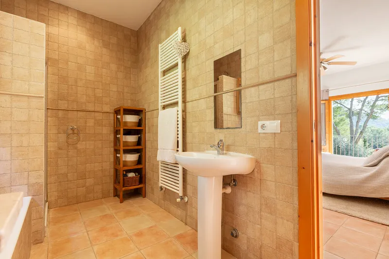 Detached Villa With Outstanding Mountain Views — photo 7