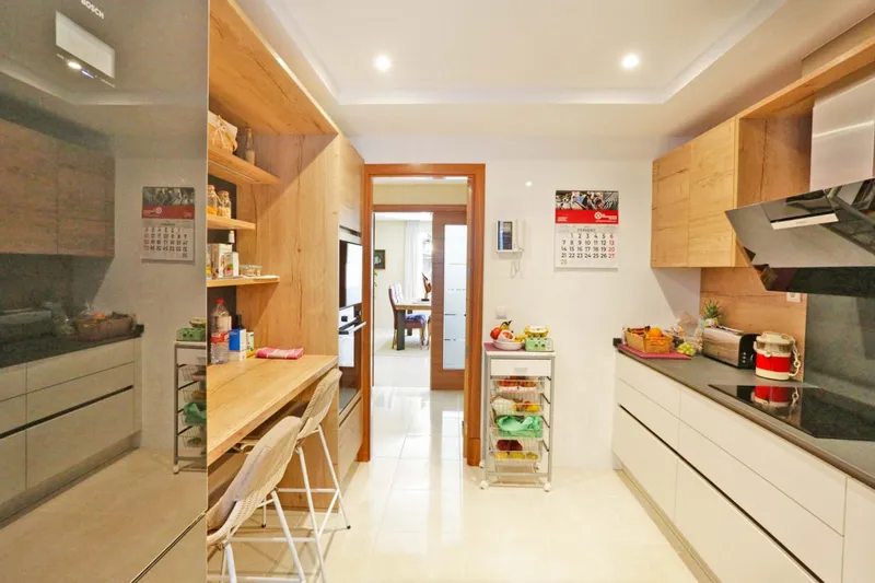 Beautiful and bright ground floor in a community with mountain views in Calvia village — photo 11