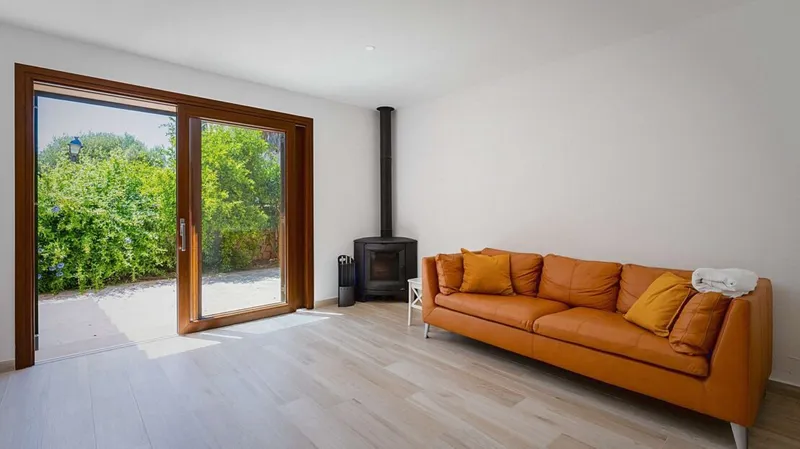 Natural stone chalet in Cap des Moro – with roof terrace and sea views — photo 9