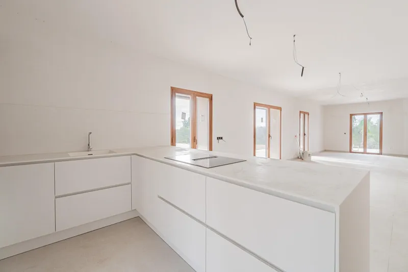 Renovated stone house — photo 9