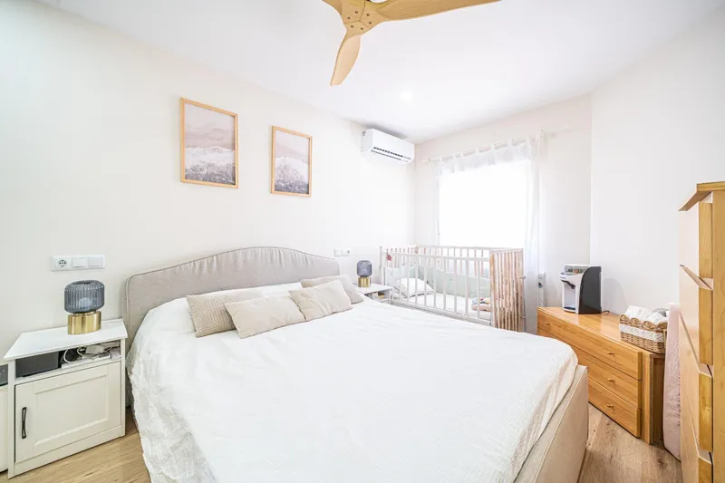 Reformed three-bedroom flat with balcony in Pere Garau — photo 9