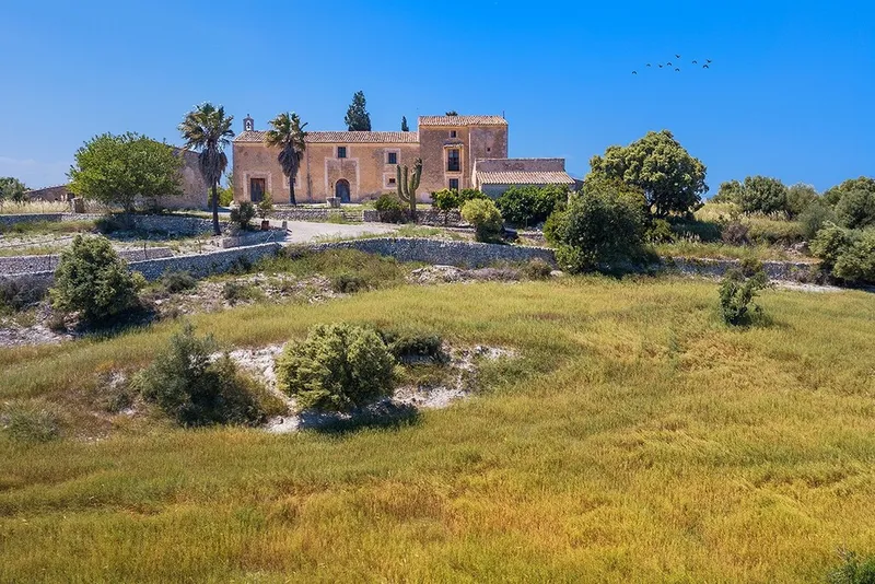 Llubi full of character country property for sale with mountain view — photo 2
