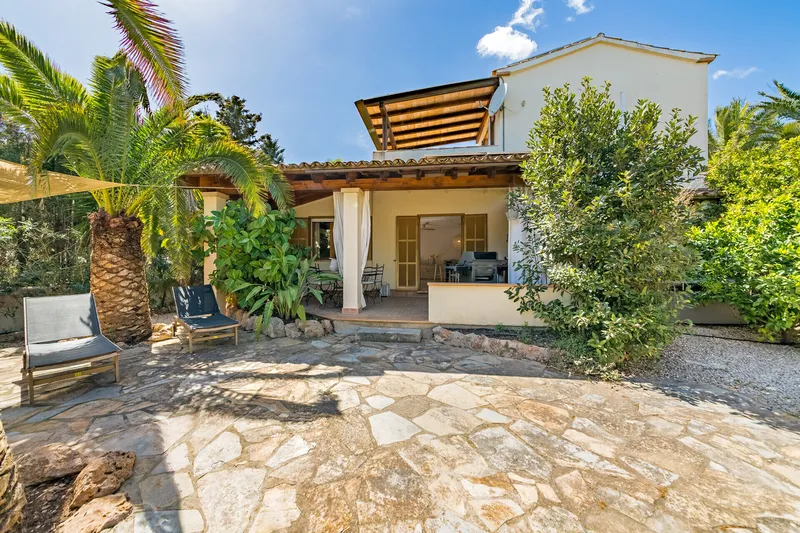 Mediterranean chalet with 2 bedrooms and garden, Sa Ràpita — photo 1