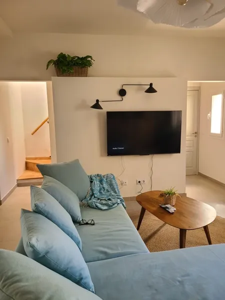 Penthouse for rent with private terrace in Gesa area — photo 4