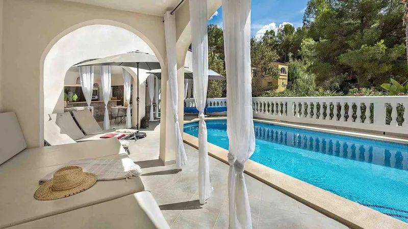Villa for sale in Costa de la Calma, Calvià, Mallorca — photo 1