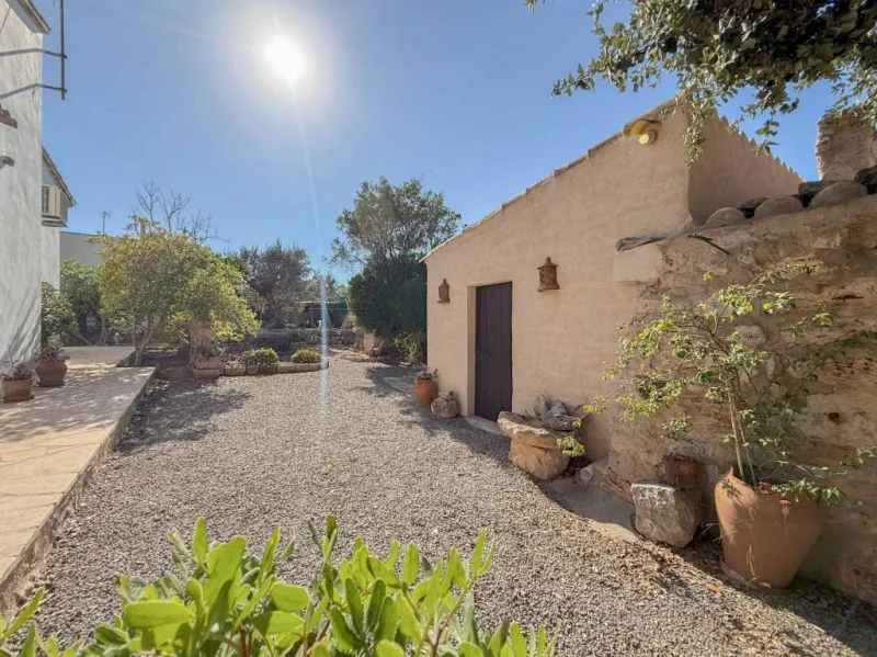House or detached chalet for sale in Cala Llombards. Ref. Baes-1038 — photo 5