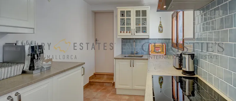 Renovated townhouse in S'Arraco with garden and pool in the southwest of Mallorca — photo 4