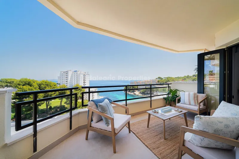 Penthouse with beach access for sale in Cala Vinyes, southwest Mallorca — photo 2