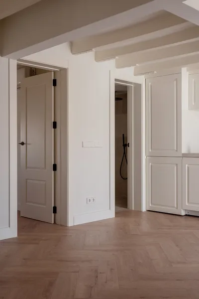 Newly renovated penthouse in Old Town — photo 10