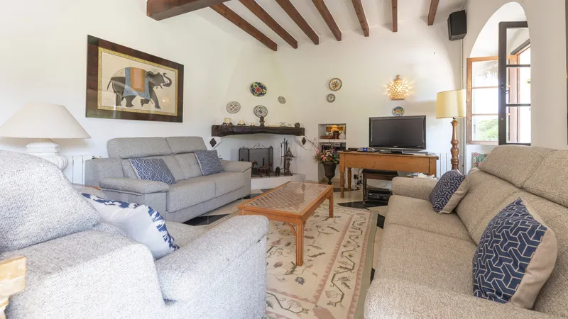Charming finca in Calonge with beautiful, park-like garden — photo 11