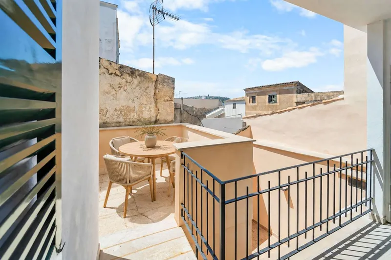 Modern apartment with lift and terrace directly at the town hall in Felanitx — photo 2