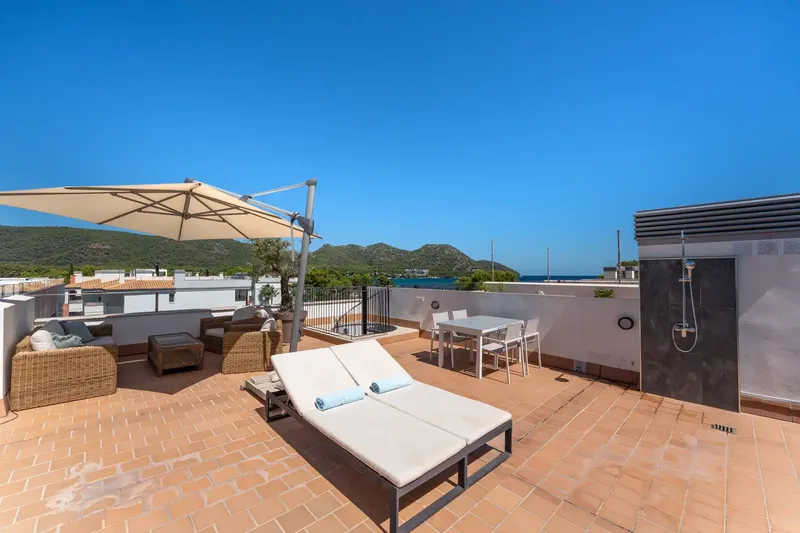 Penthouse with rooftop terrace and sea access on the northeast coast — photo 9