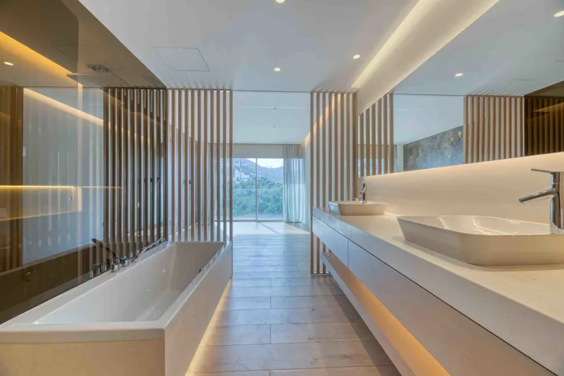 Modern villa with private pool in luxury residence in Port d'Andratx — photo 10