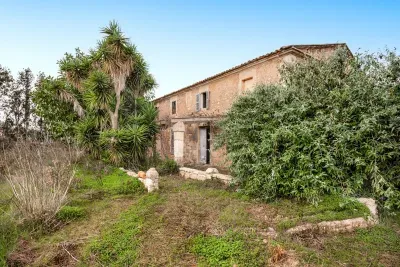 Typical Mallorcan farmhouse of large dimensions in Manacor — photo 1
