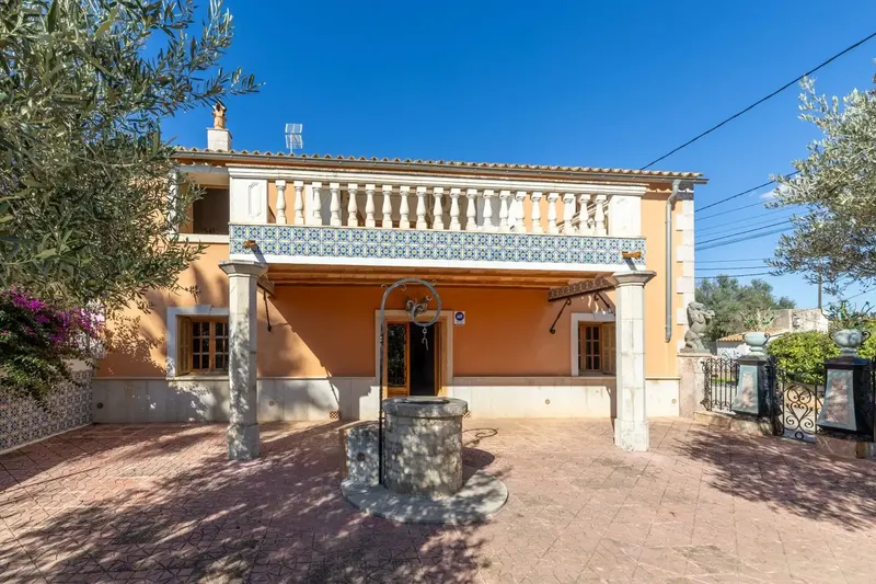 Spectacular house with large plot in Santa María del Camí — photo 6