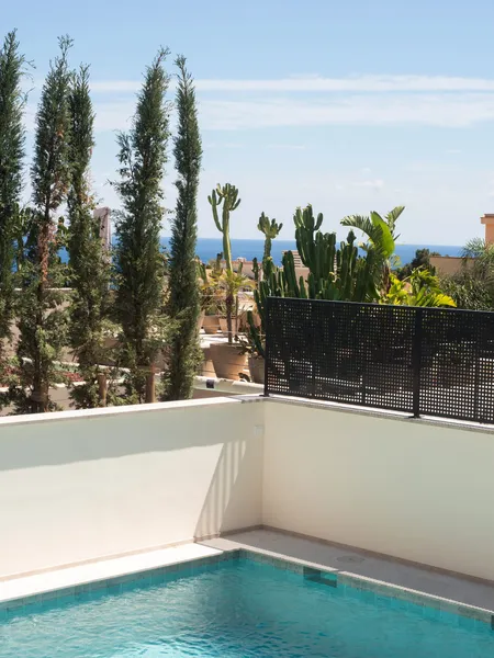 Villa with pool, roof terrace and panoramic views – Gènova — photo 12