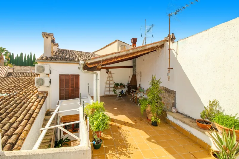 Six bedroom townhouse for sale in Pollensa old town — photo 6