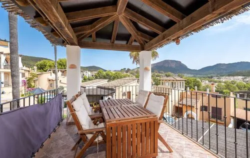 2 Bedrooms in Camp de Mar — photo 1