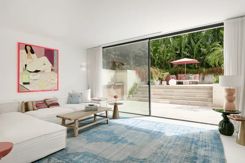 Renovated villa with pool and garden in Santa Ponsa, Mallorca — photo 5