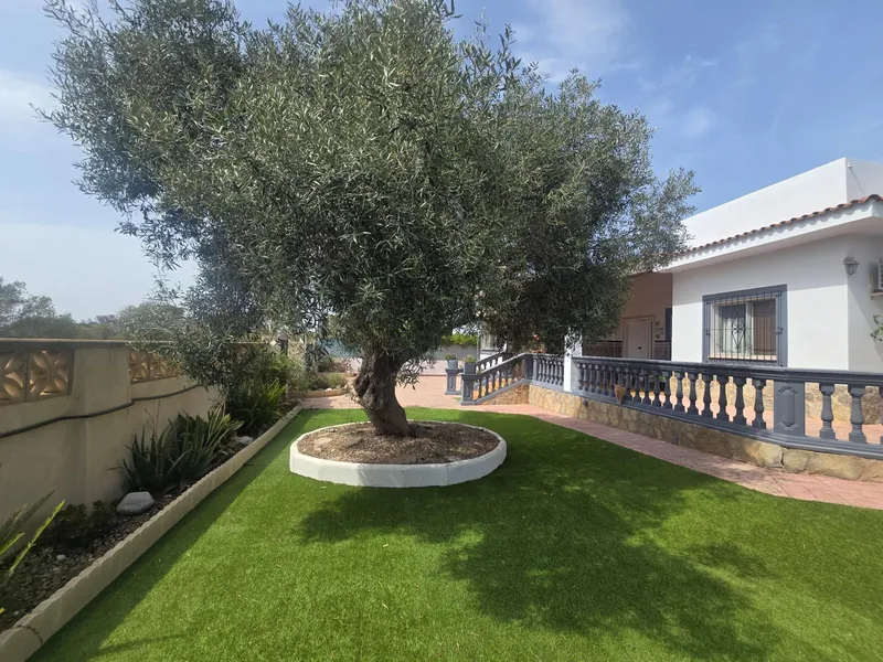 Single family house - Llucmajor (Las Palmeras) , Built Surface 341m 2 , Plot Surface 1100m 2 , 9 Bedrooms, 4... — photo 6