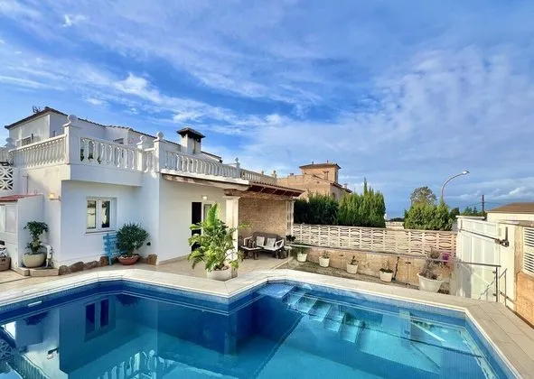 Semi-detached house in Badia Blava-Badia Gran-Tolleric, Llucmajor — photo 1