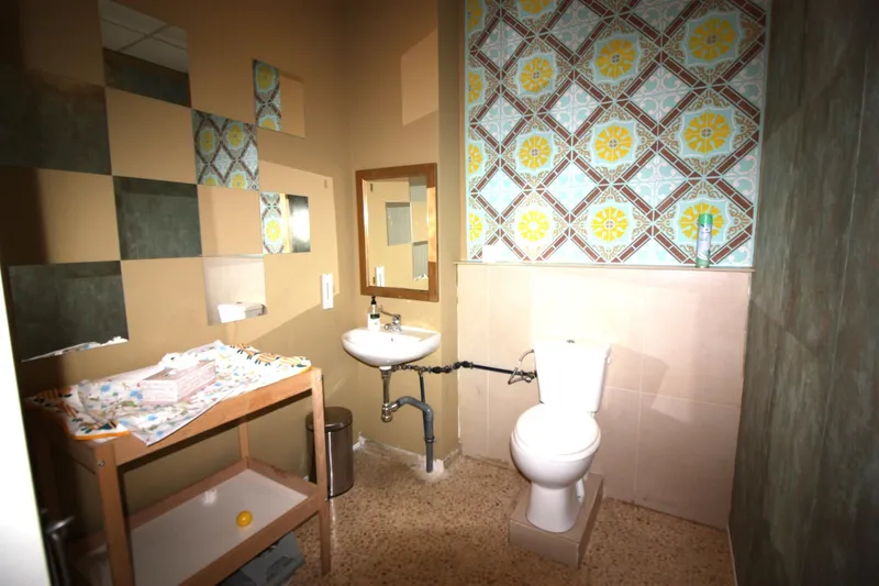 Business Premises - Palma de Mallorca (Bons Aires), Built Surface 460m², 1 Bathroom, 2 Toilets — photo 6