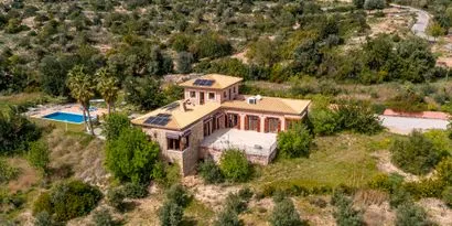 Country house with holiday license in Bunyola — photo 2