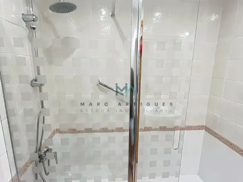 Spacious 3-bedroom apartment with separate room in Plaza de Toros, Palma — photo 9