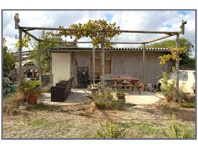 Rustic house — photo 1