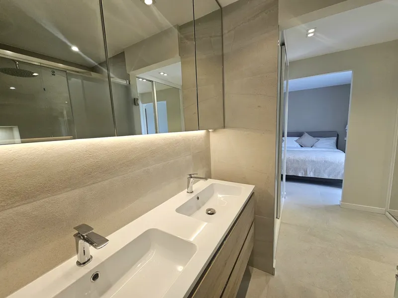 Top renovated first floor apartment right on the harbor of Puerto Portals — photo 9
