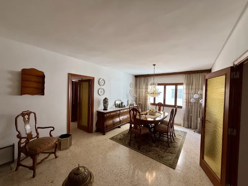 Opportunity: Eighth Floor in a Grand Building — photo 11