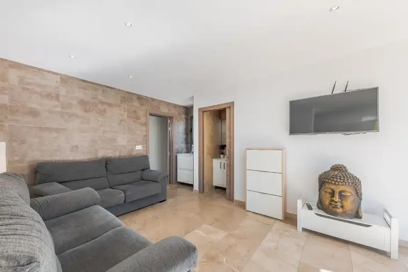 Discover this impressive minimalist-style chalet for sale in Playas de Muro, just 350 meters from the sea. — photo 6