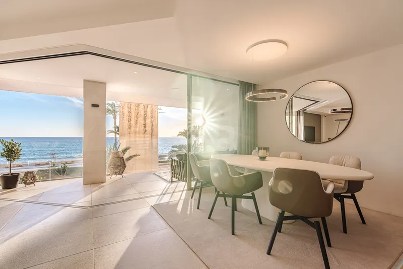 First line apartment for sale in Portixol with fantastic sea views — photo 1